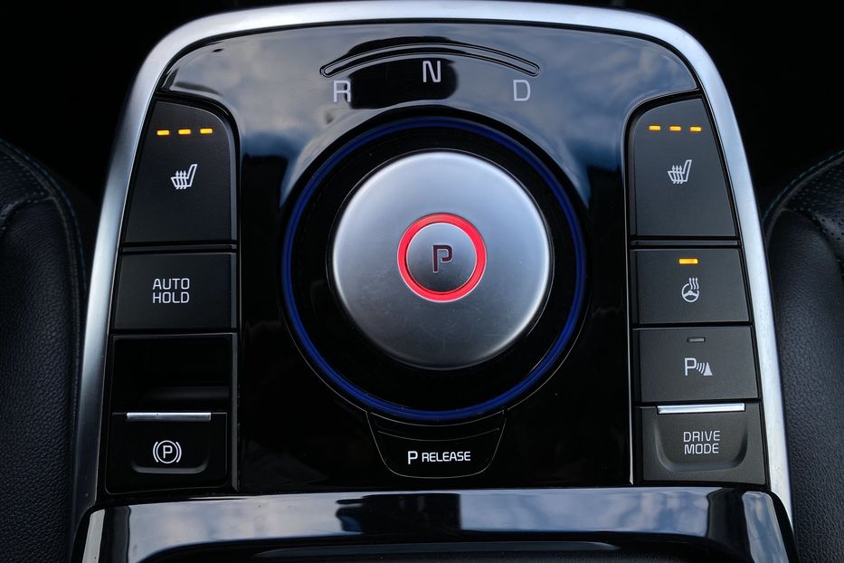 Продам Kia Niro ПідгрівсидінькермаСліпізониJBL 2021 года в Львове