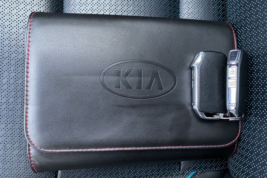 Продам Kia Niro ПідгрівсидінькермаСліпізониJBL 2021 года в Львове