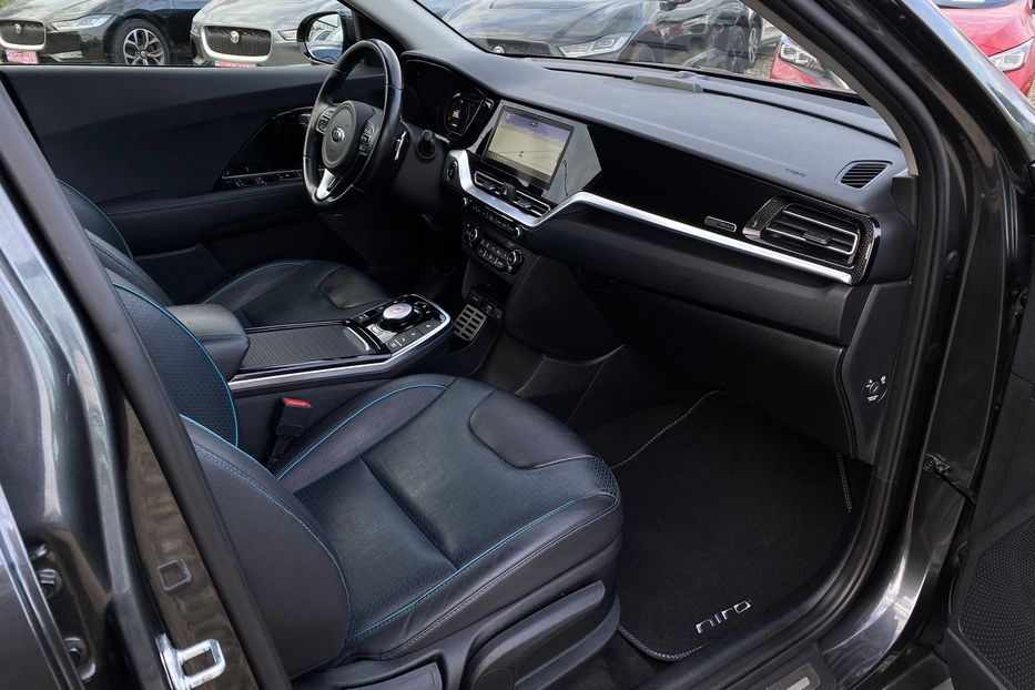 Продам Kia Niro ПідгрівсидінькермаСліпізониJBL 2021 года в Львове
