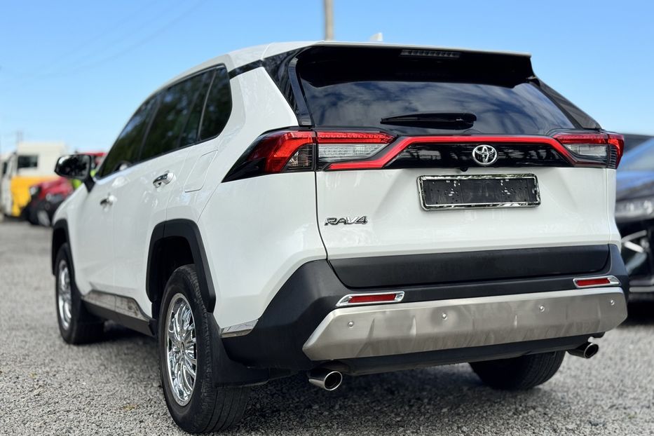 Продам Toyota Rav 4 (KOMIS) 2019 года в г. Умань, Черкасская область