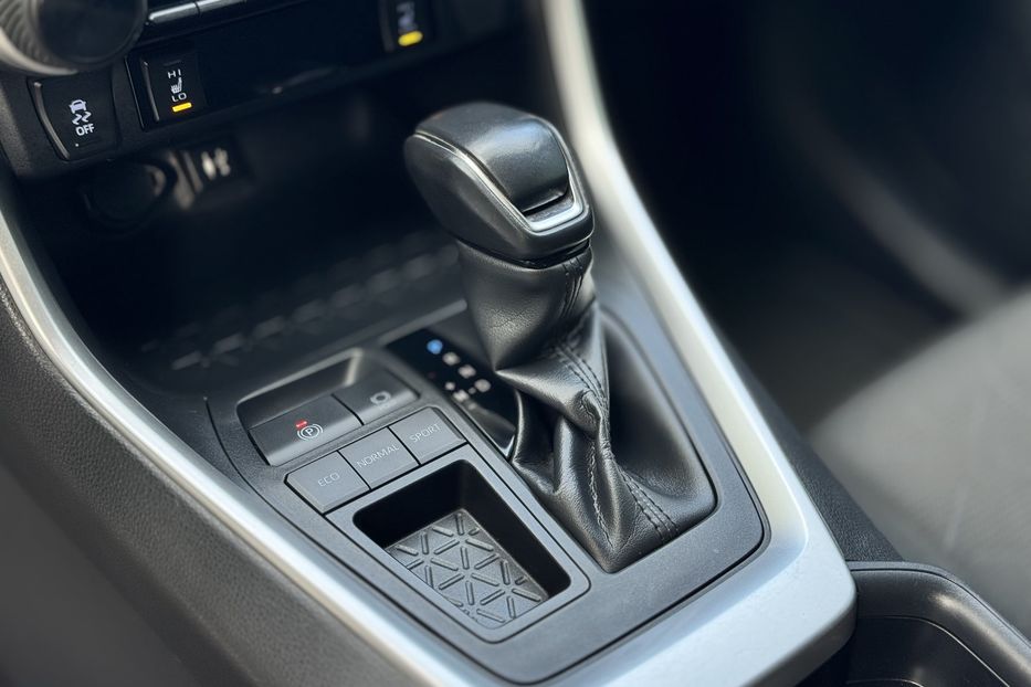 Продам Toyota Rav 4 (KOMIS) 2019 года в г. Умань, Черкасская область
