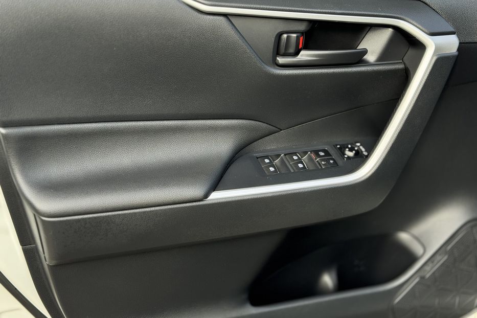 Продам Toyota Rav 4 (KOMIS) 2019 года в г. Умань, Черкасская область
