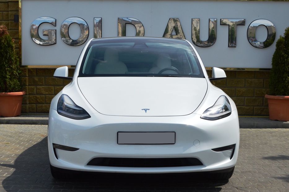 Продам Tesla Model Y 2022 года в Одессе