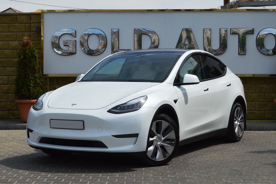 Продам Tesla Model Y 2022 года в Одессе