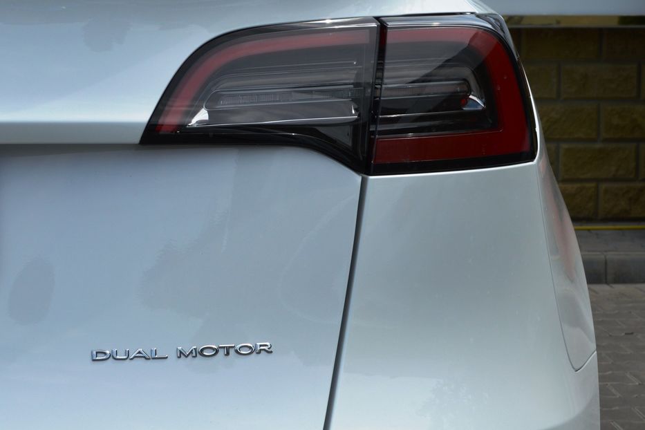 Продам Tesla Model Y 2022 года в Одессе