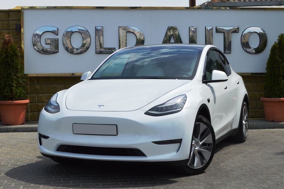 Продам Tesla Model Y 2022 года в Одессе