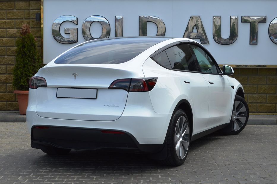 Продам Tesla Model Y 2022 года в Одессе