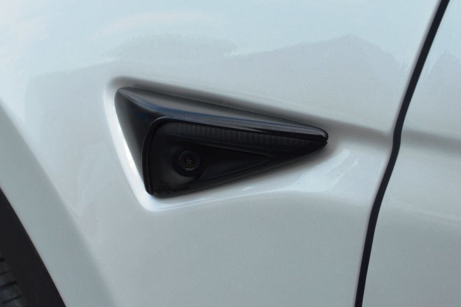 Продам Tesla Model Y 2022 года в Одессе
