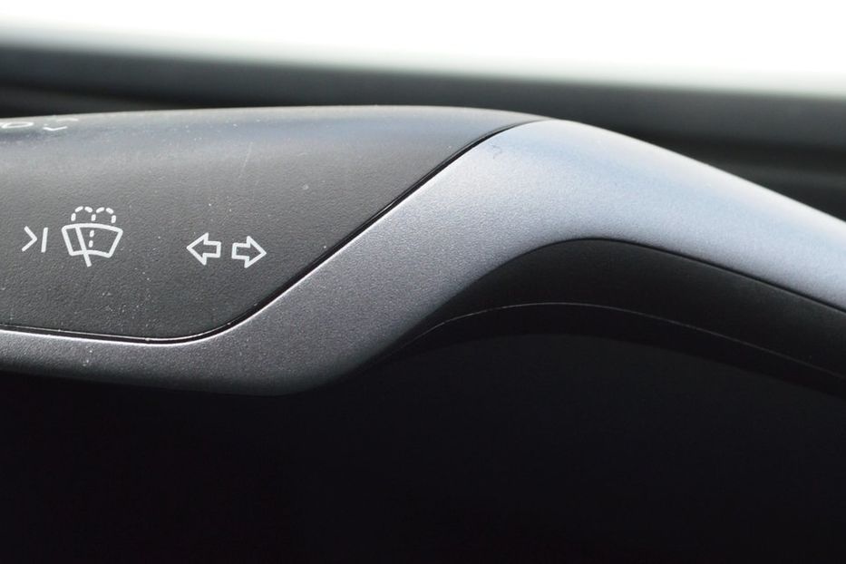 Продам Tesla Model Y 2022 года в Одессе