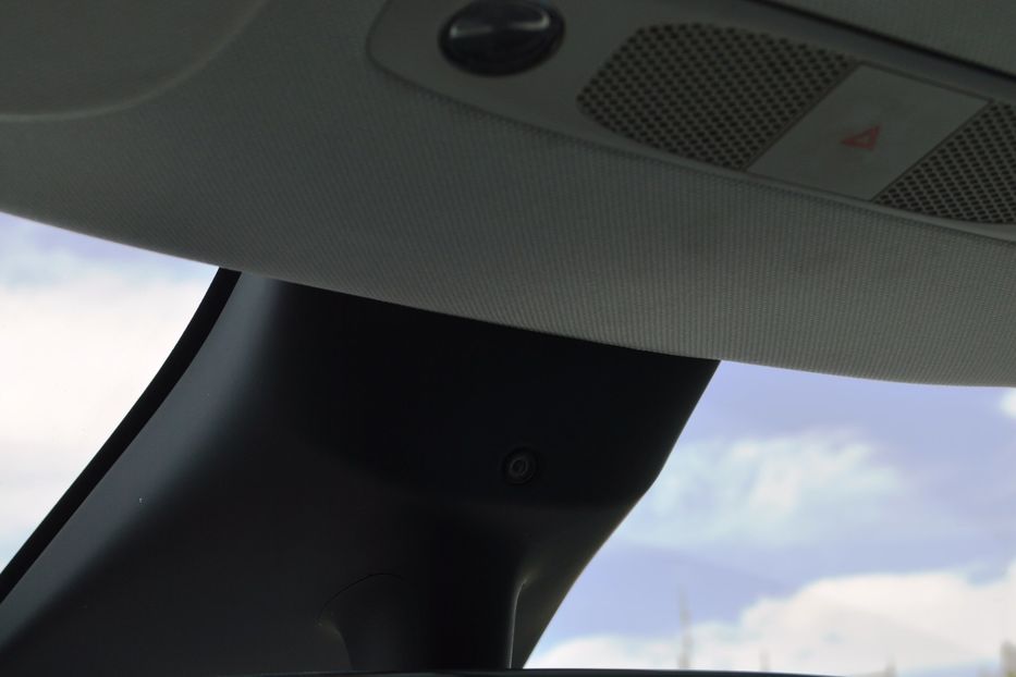 Продам Tesla Model Y 2022 года в Одессе