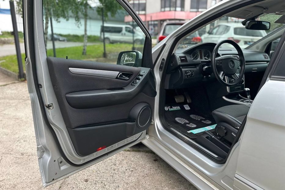 Продам Mercedes-Benz B-Class 180-CDI 2010 года в Черновцах