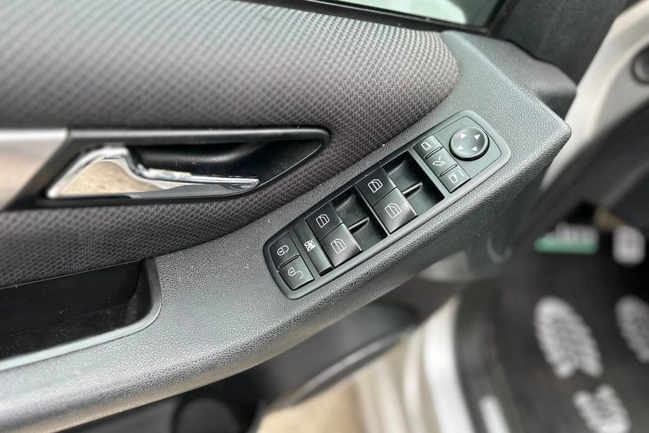 Продам Mercedes-Benz B-Class 180-CDI 2010 года в Черновцах