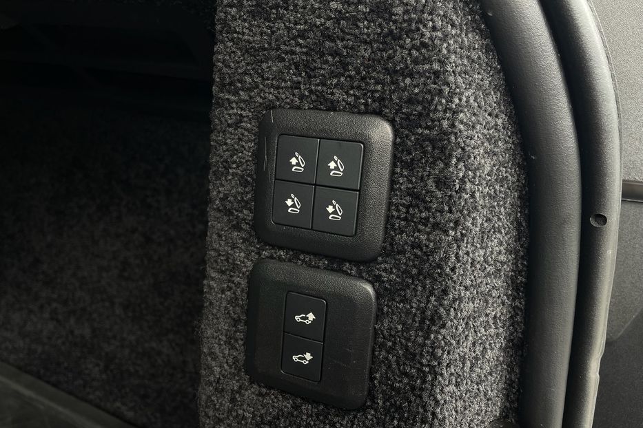 Продам Land Rover Range Rover HSE 2017 года в Киеве