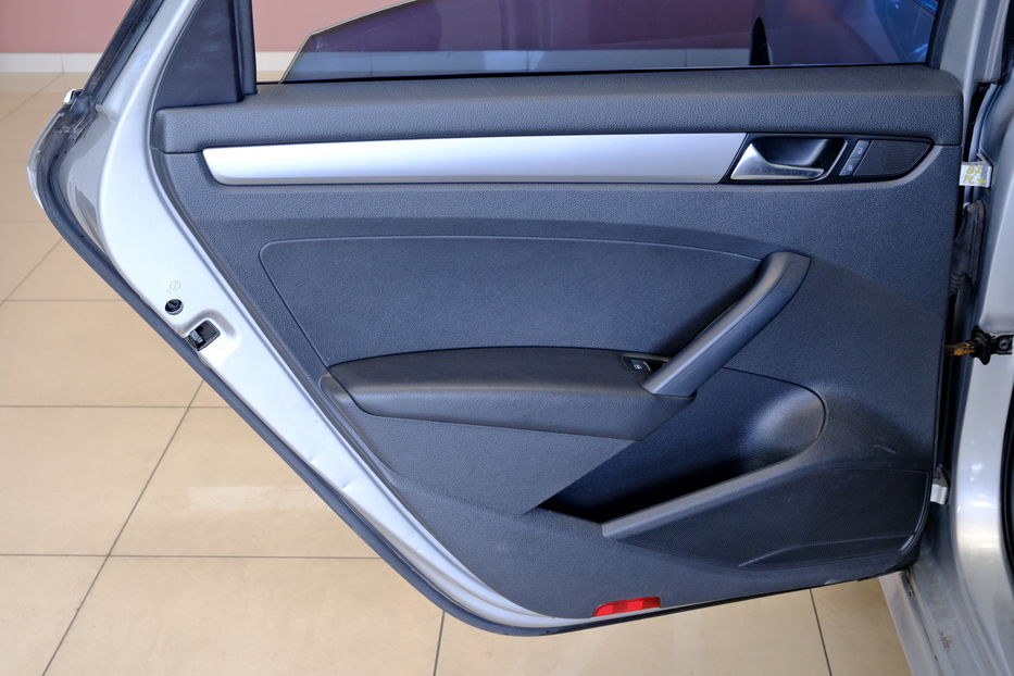 Продам Volkswagen Passat B7 NMS 2016 года в Одессе