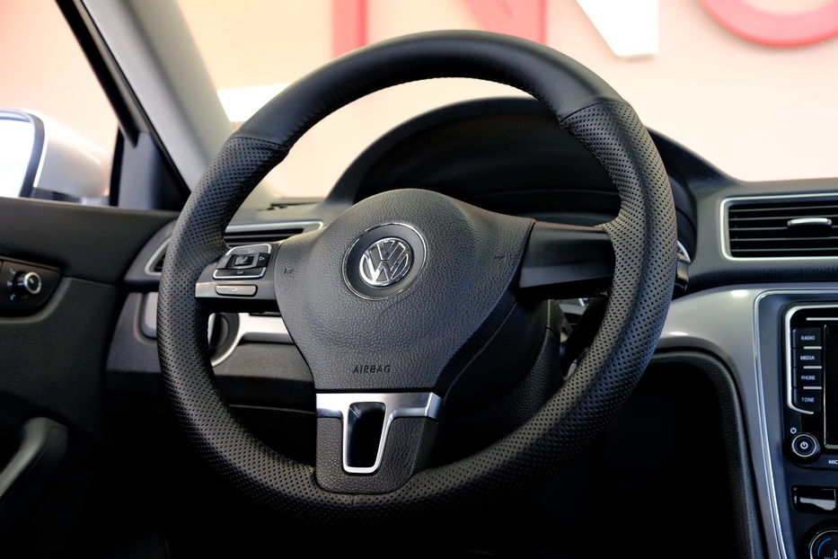 Продам Volkswagen Passat B7 NMS 2016 года в Одессе