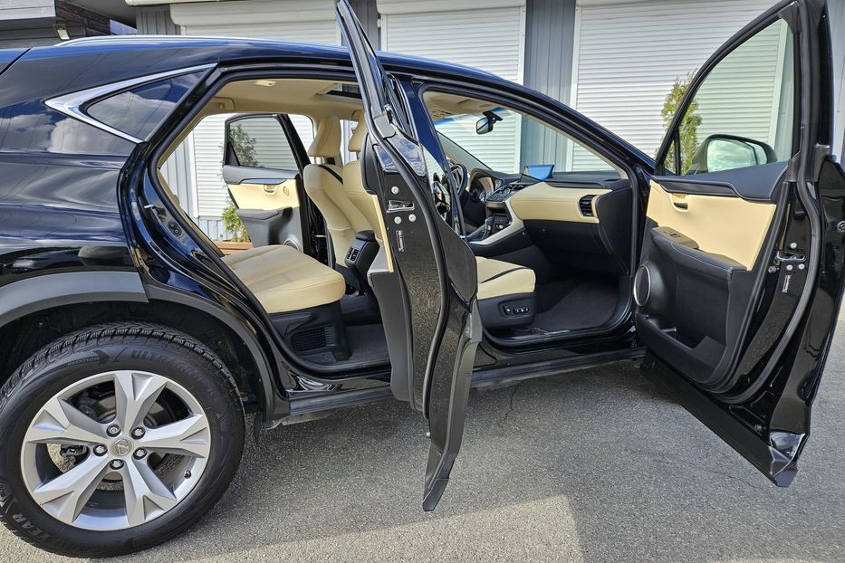 Продам Lexus NX 200 2016 года в Киеве