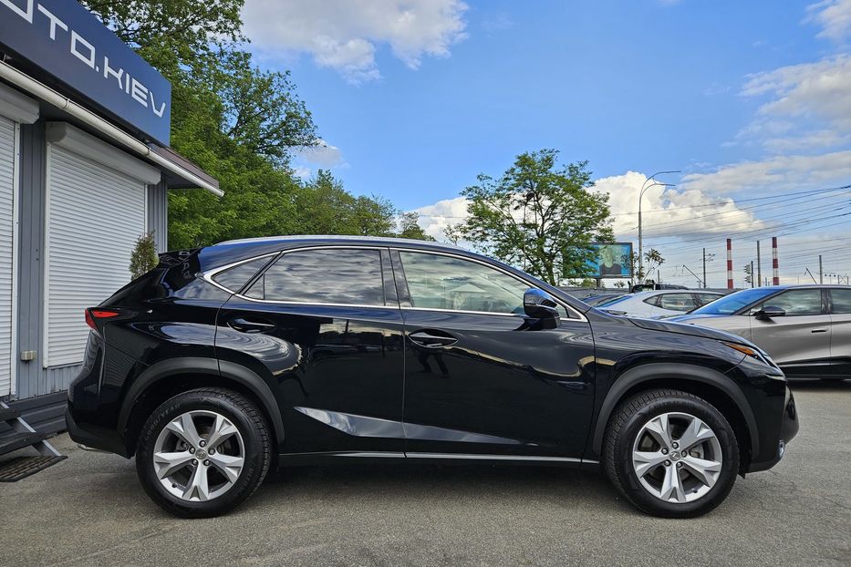 Продам Lexus NX 200 2016 года в Киеве