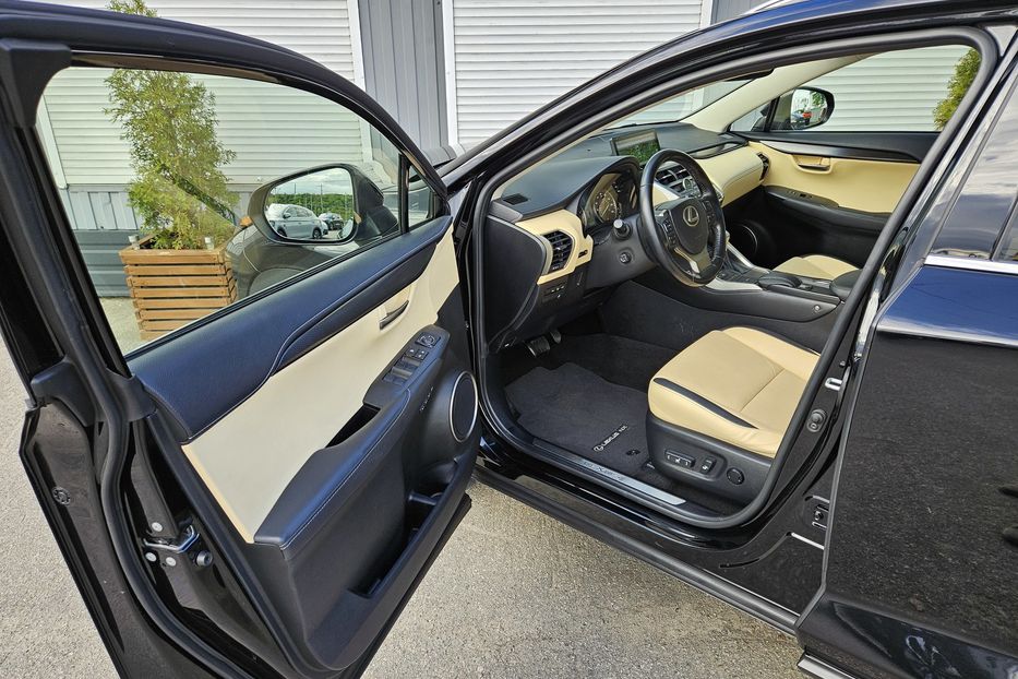 Продам Lexus NX 200 2016 года в Киеве