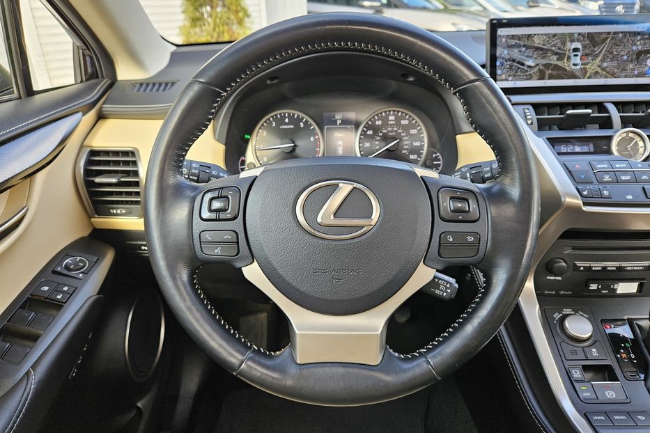 Продам Lexus NX 200 2016 года в Киеве