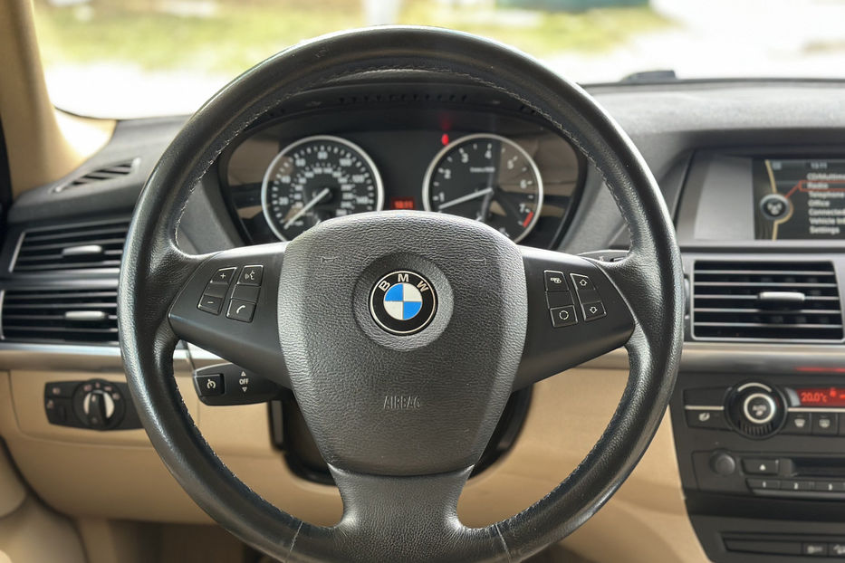 Продам BMW X5 2013 года в Киеве