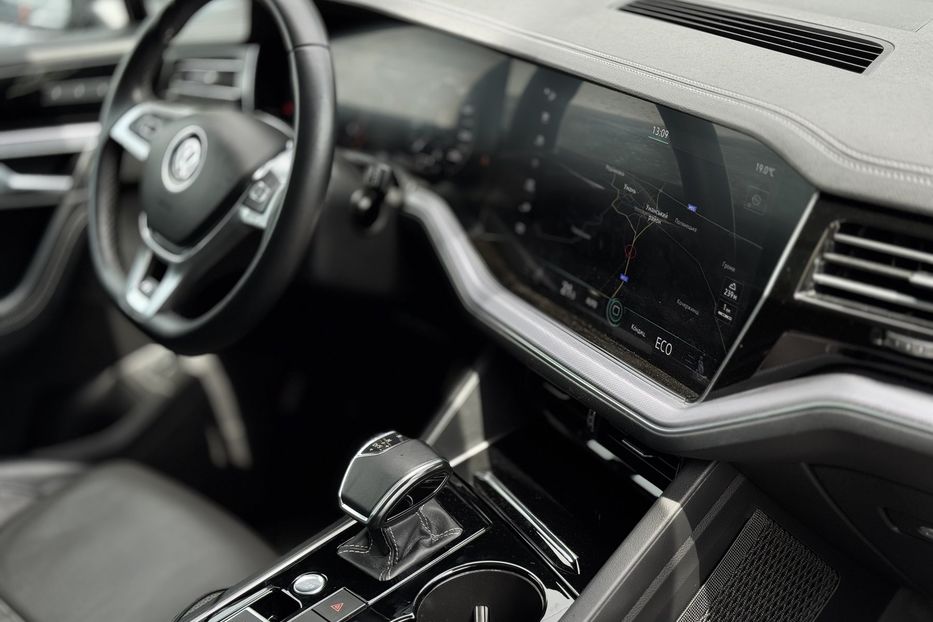 Продам Volkswagen Touareg R-line MAXIMAL 2019 года в г. Умань, Черкасская область