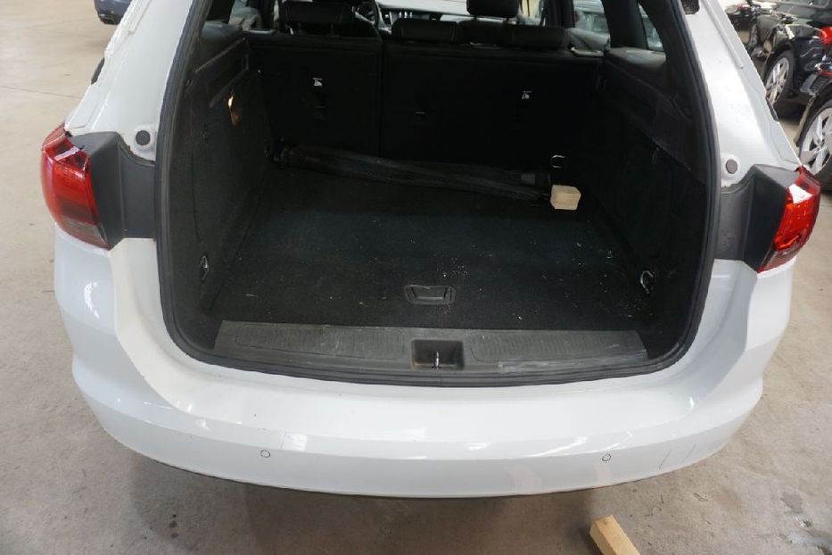 Продам Opel Astra K Sports рідна фарба v8568 2019 года в Луцке
