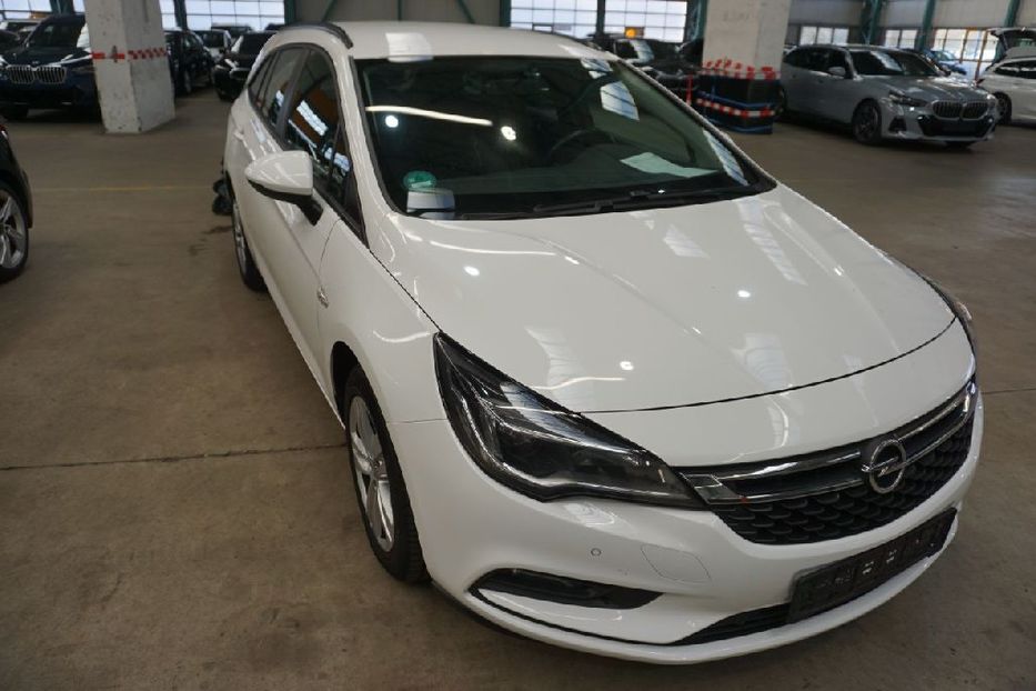 Продам Opel Astra K Sports рідна фарба v8568 2019 года в Луцке