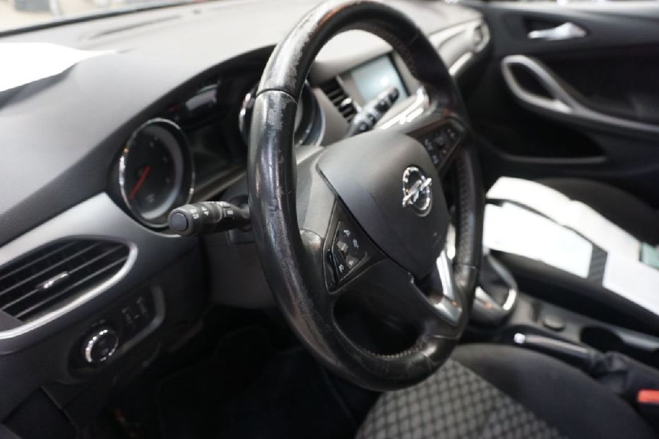 Продам Opel Astra K Sports рідна фарба v8568 2019 года в Луцке