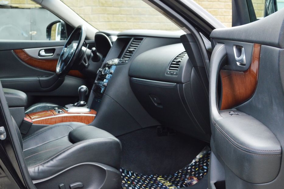 Продам Infiniti FX  37 S 2012 года в Одессе
