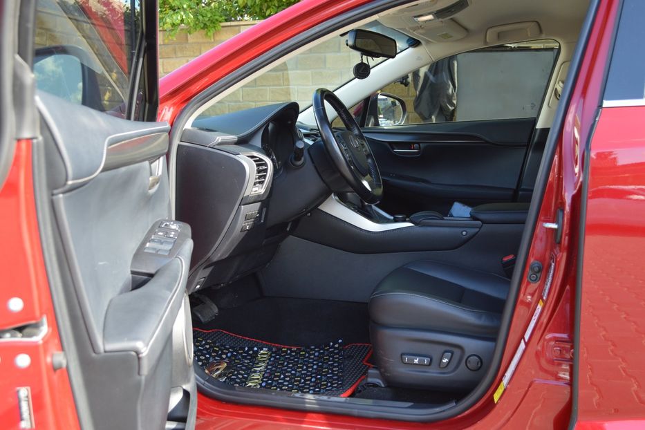 Продам Lexus NX 200 2017 года в Одессе