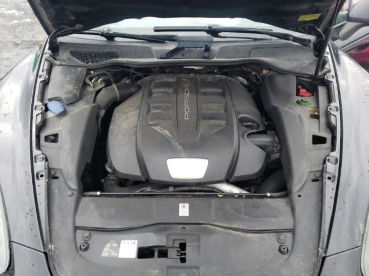 Продам Porsche Cayenne V8207 2014 года в Луцке