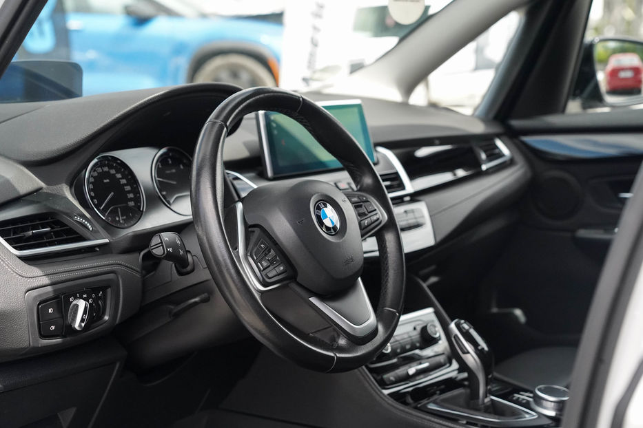 Продам BMW 2 Series 20d 2019 года в Черновцах
