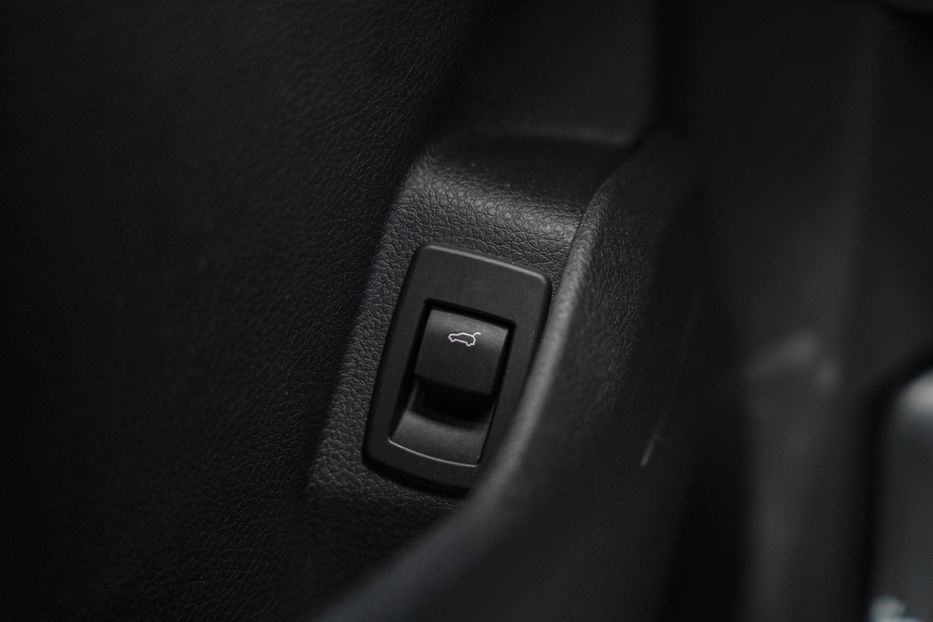 Продам BMW 2 Series 20d 2019 года в Черновцах