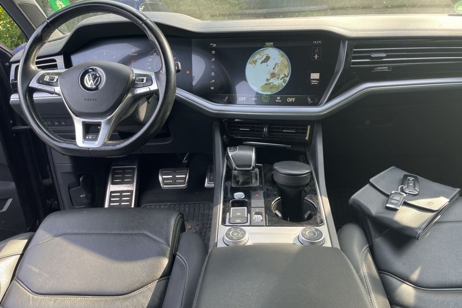 Продам Volkswagen Touareg RLine 210kw v3108 2020 года в Луцке