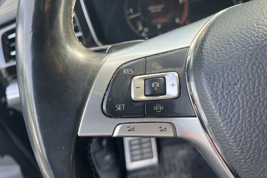 Продам Volkswagen Touareg RLine 210kw v3108 2020 года в Луцке