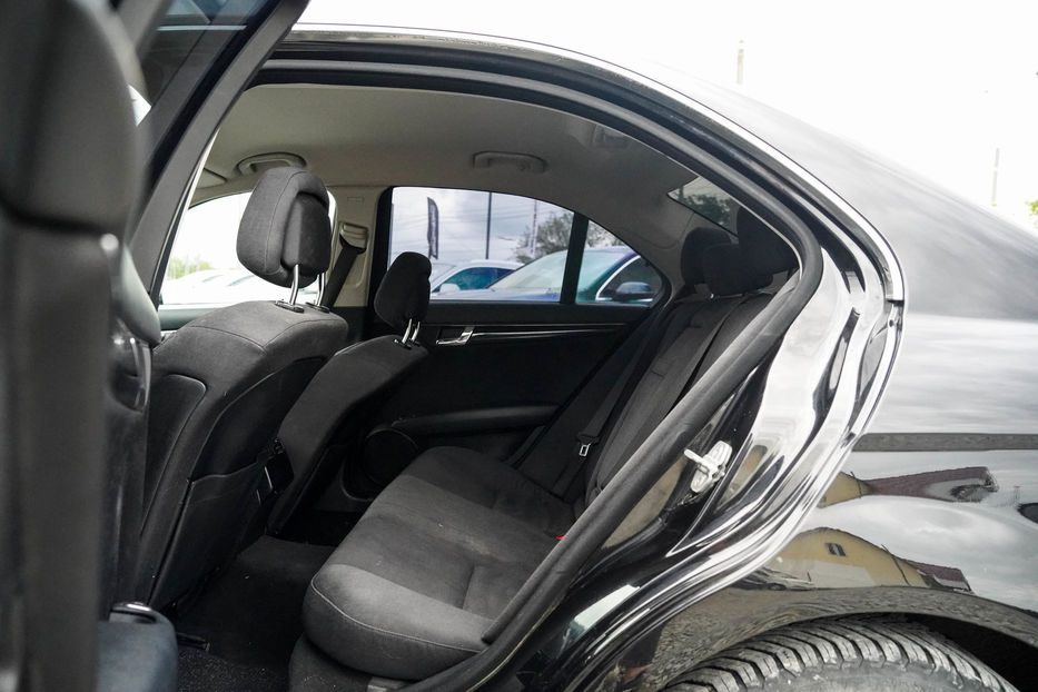 Продам Mercedes-Benz C-Class 220 CDI 2010 года в Черновцах