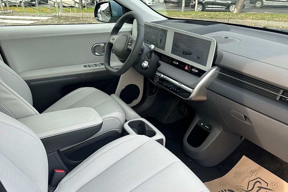 Продам Hyundai Ioniq 5 77.4kWh Limited AWD 2024 года в Львове