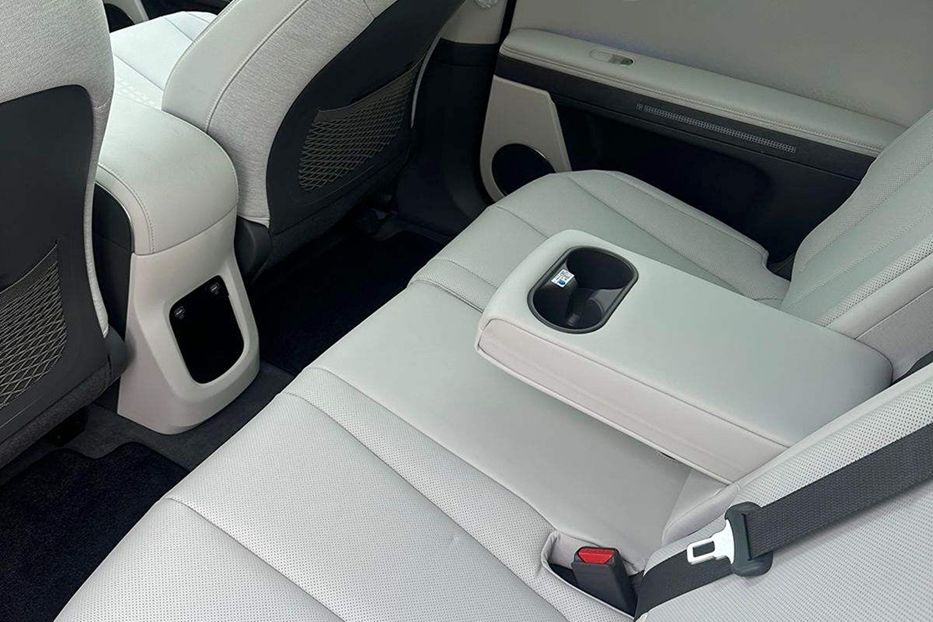 Продам Hyundai Ioniq 5 77.4kWh Limited AWD 2024 года в Львове