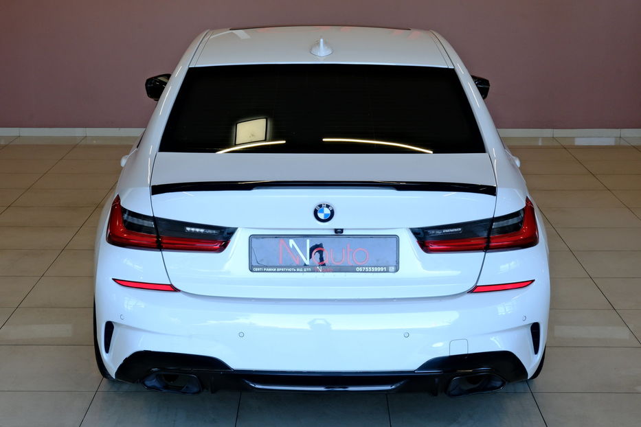 Продам BMW 330 2021 года в Одессе