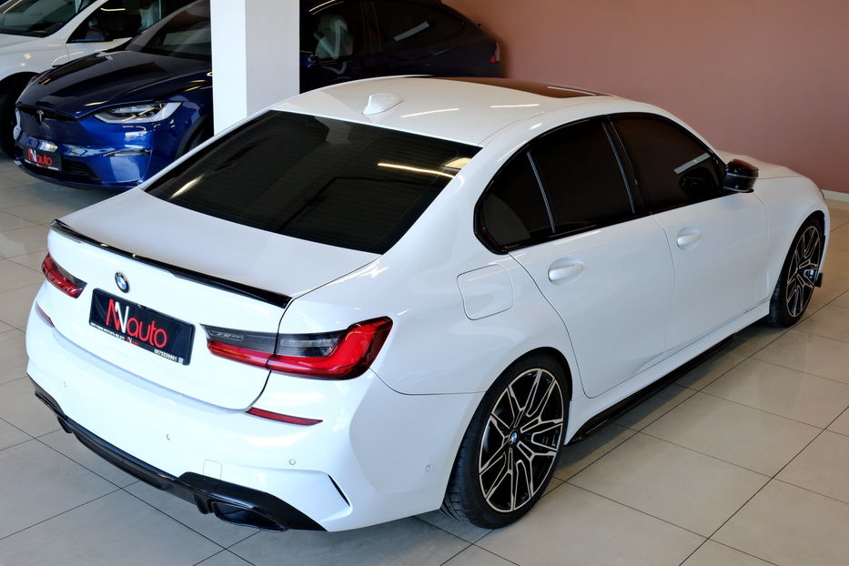 Продам BMW 330 2021 года в Одессе