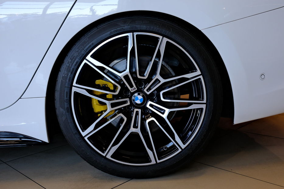 Продам BMW 330 2021 года в Одессе