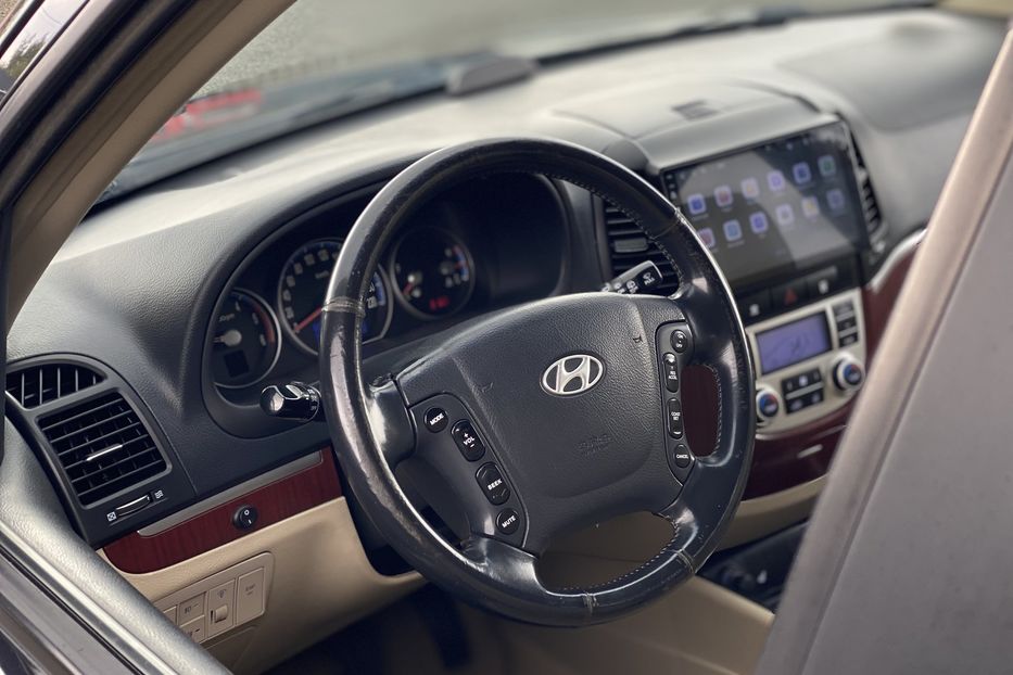 Продам Hyundai Santa FE 2007 года в Луцке