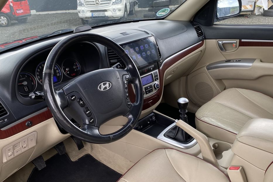 Продам Hyundai Santa FE 2007 года в Луцке