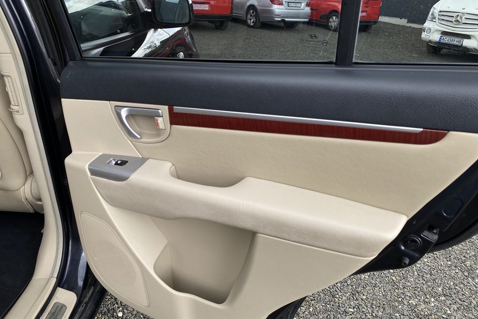 Продам Hyundai Santa FE 2007 года в Луцке