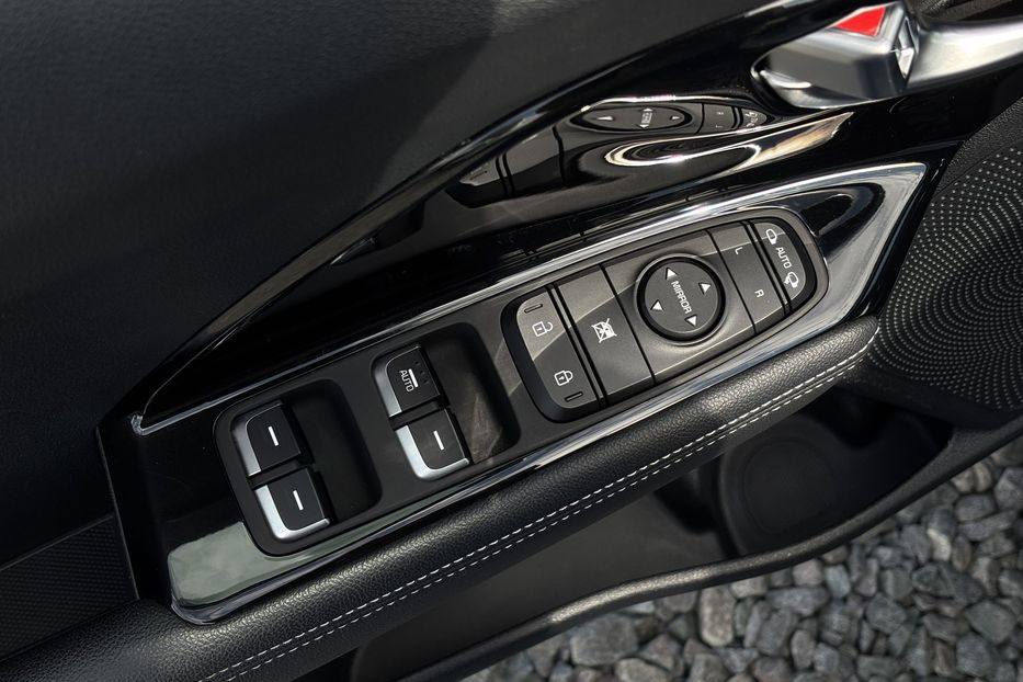 Продам Kia Niro 2020 года в Львове