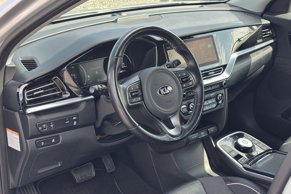 Продам Kia Niro 2020 года в Львове