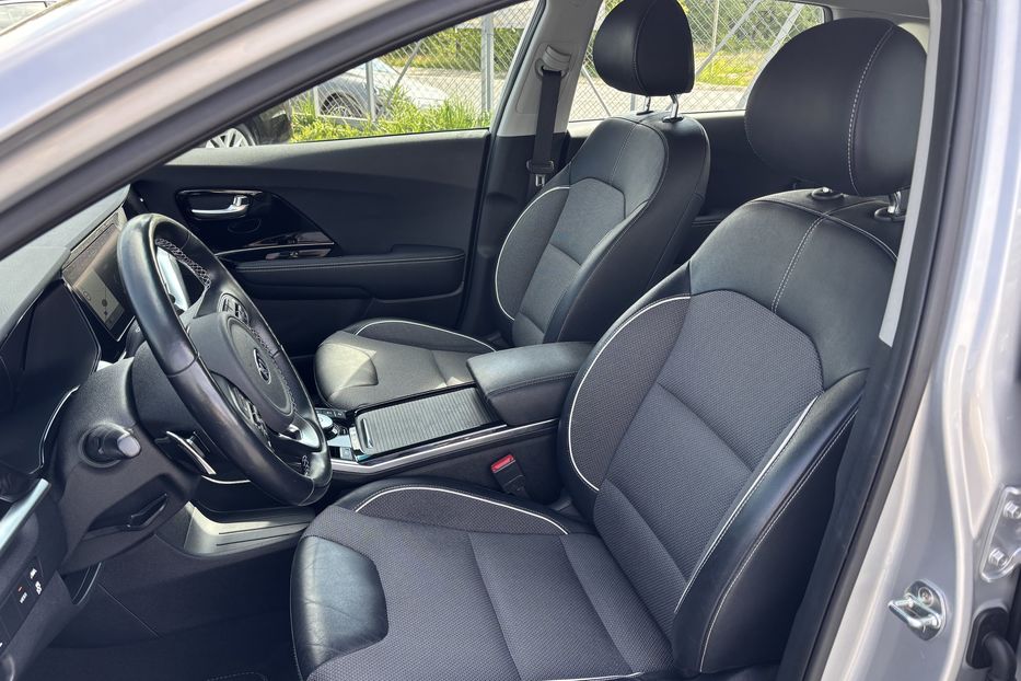 Продам Kia Niro 2020 года в Львове