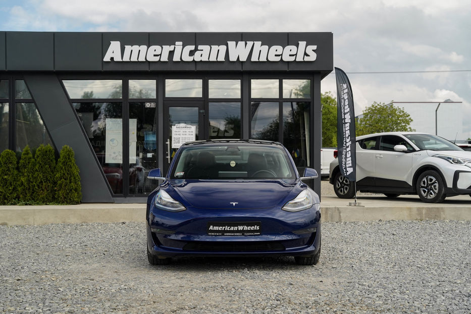 Продам Tesla Model 3 Long Range Dual Motor AWD 2020 года в Черновцах