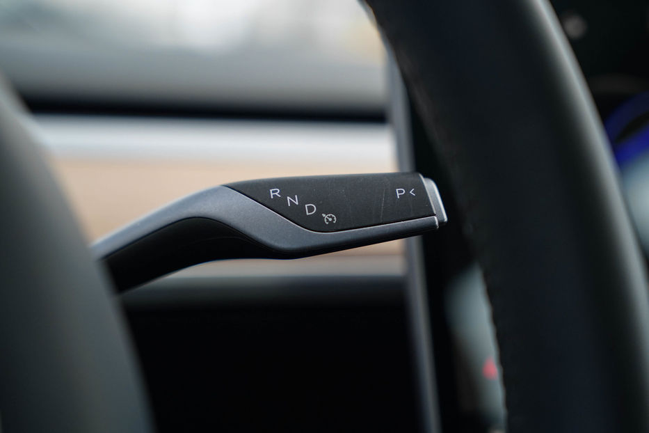 Продам Tesla Model 3 Long Range Dual Motor AWD 2020 года в Черновцах