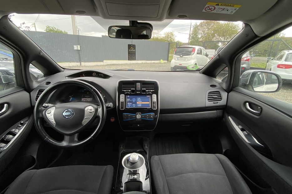 Продам Nissan Leaf 2013 года в Луцке